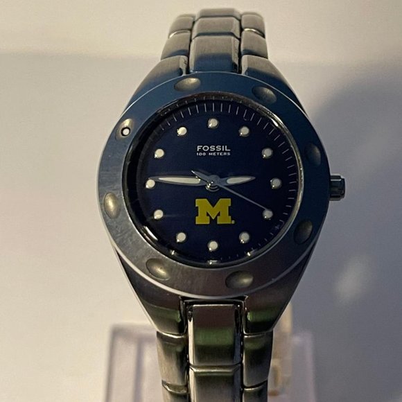 Michigan Wolverines NCAA Stainless-Steel Women's Watch by Fossil NEW (RARE) - Picture 2 of 9